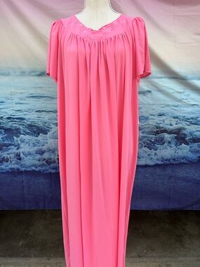 Miss Elaine Wild Rose Night Gown